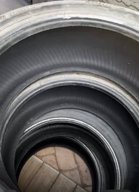 HILO Tyres 17 Inch Excellent condition 6