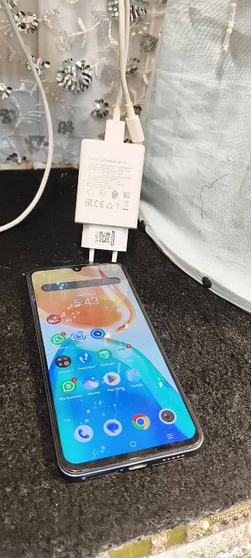 Vivo v25e 9