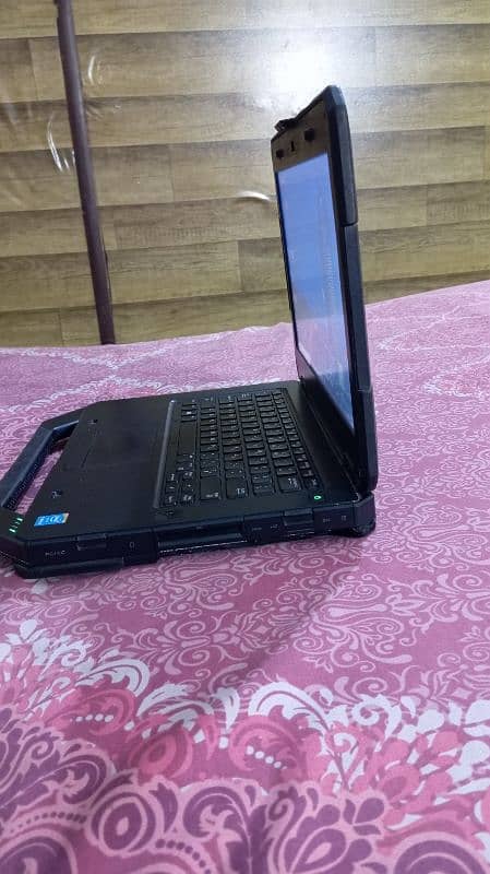 Selling laptop 1