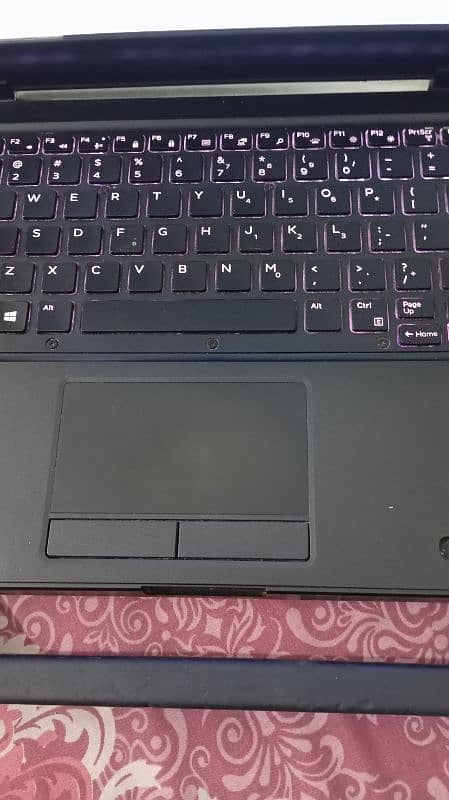 Selling laptop 3