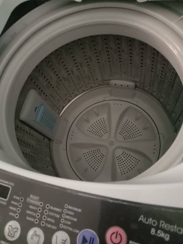 Haier 8.5 kg Fully Automatic Washing Machine - Efficient & Durable 1