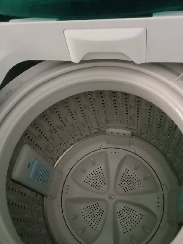 Haier 8.5 kg Fully Automatic Washing Machine - Efficient & Durable 3