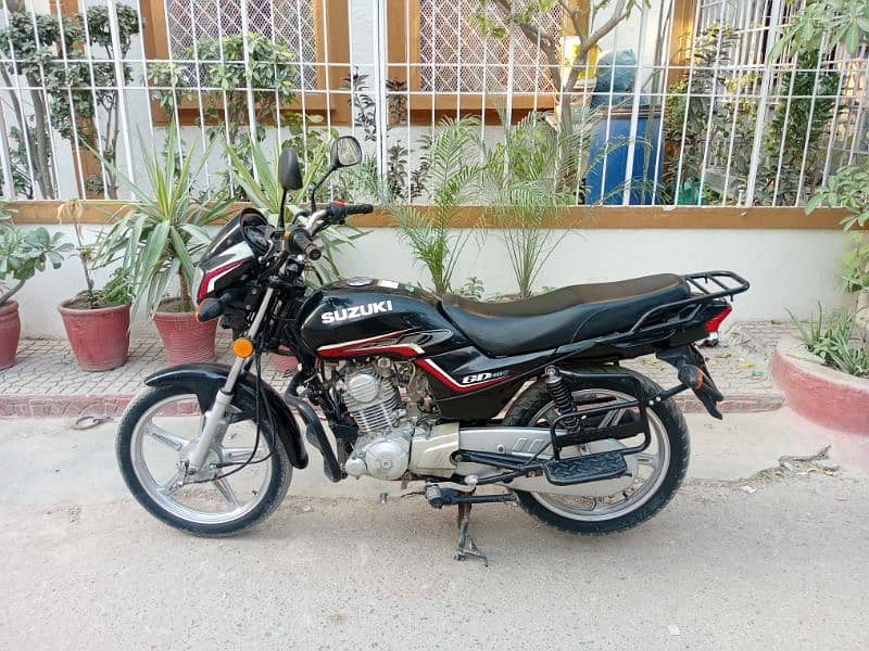 Suzuki gd 110s 0