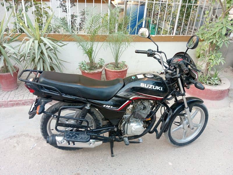 Suzuki gd 110s 3