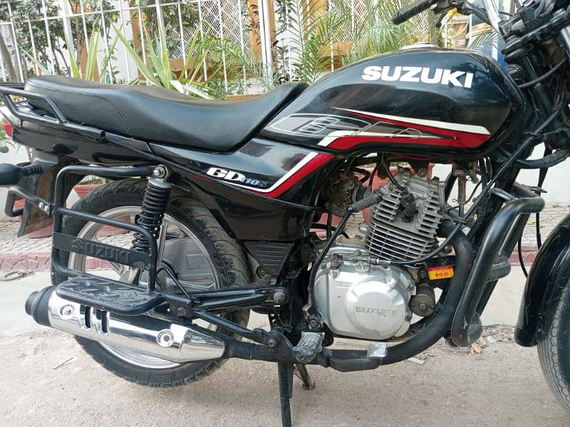 Suzuki gd 110s 4