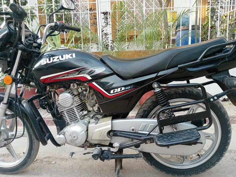 Suzuki gd 110s 6