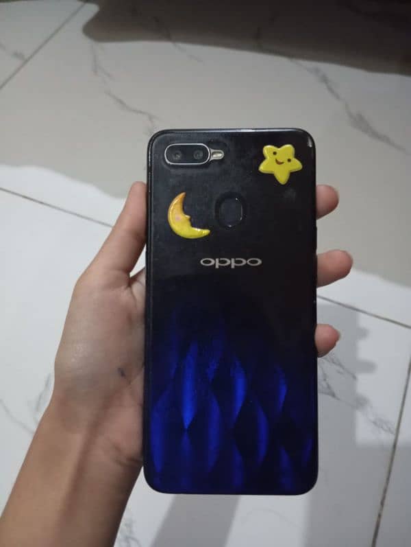 Oppo F9 4GB 64GB 0