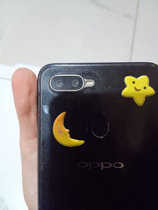 Oppo F9 4GB 64GB 3