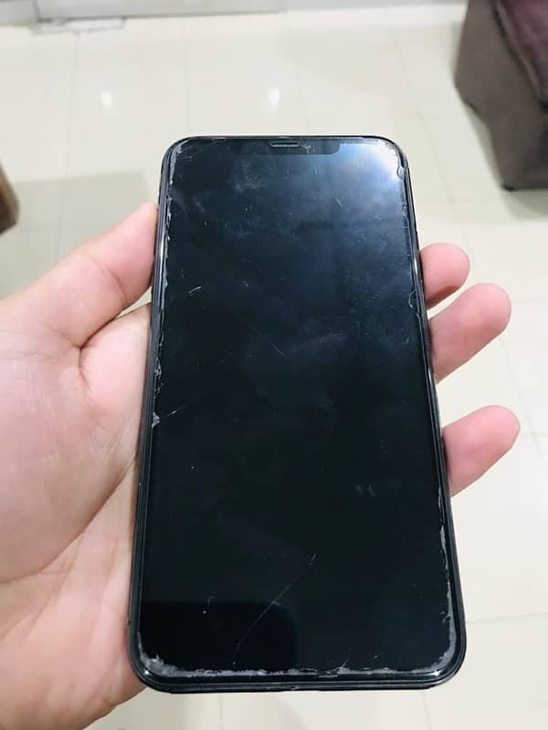 iPhone 11 Pro Max 256 Gb   Non-PTA 6