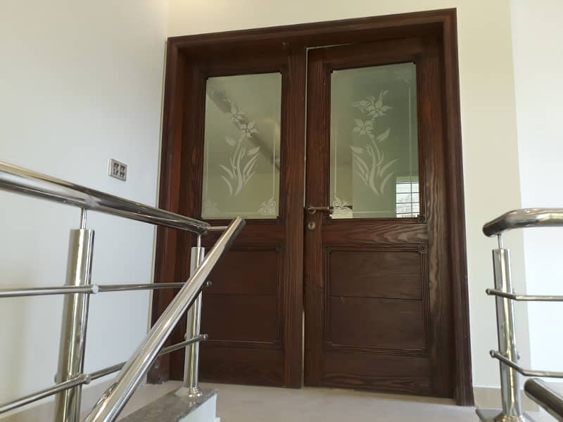 DHA 1 Kanal Ideal Upper Portion With Separate Gate For Rent In Phase 4 20