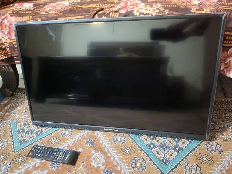 32" LCD for sell 5