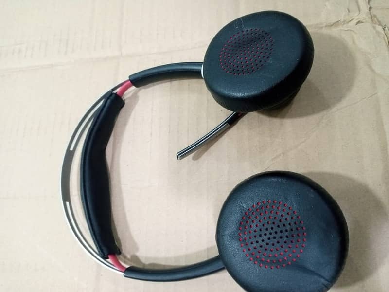 Plantronics Voyager Focus 0