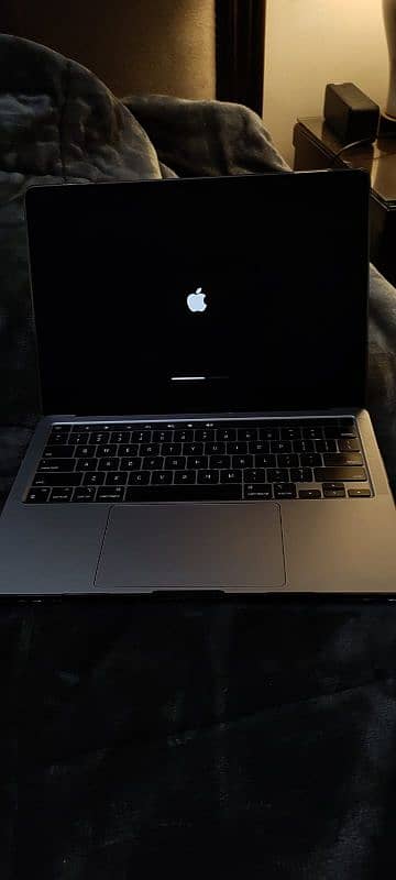 Macbook Pro M2 (A2338) 13 inches excellent condition 5