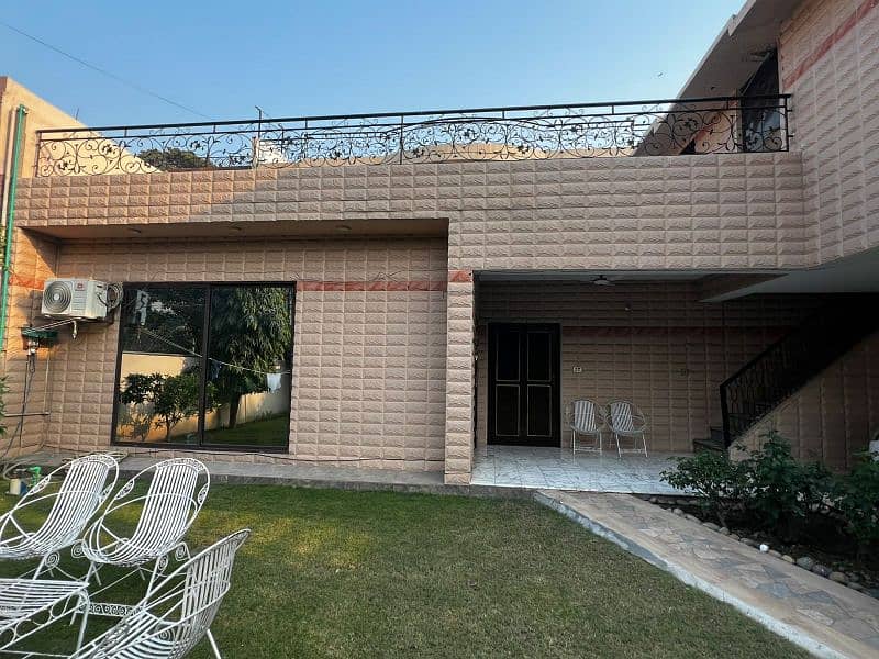 1.3Kanal Double Storey House For Sale Near Sadiq Trade Center Gulberg2 2