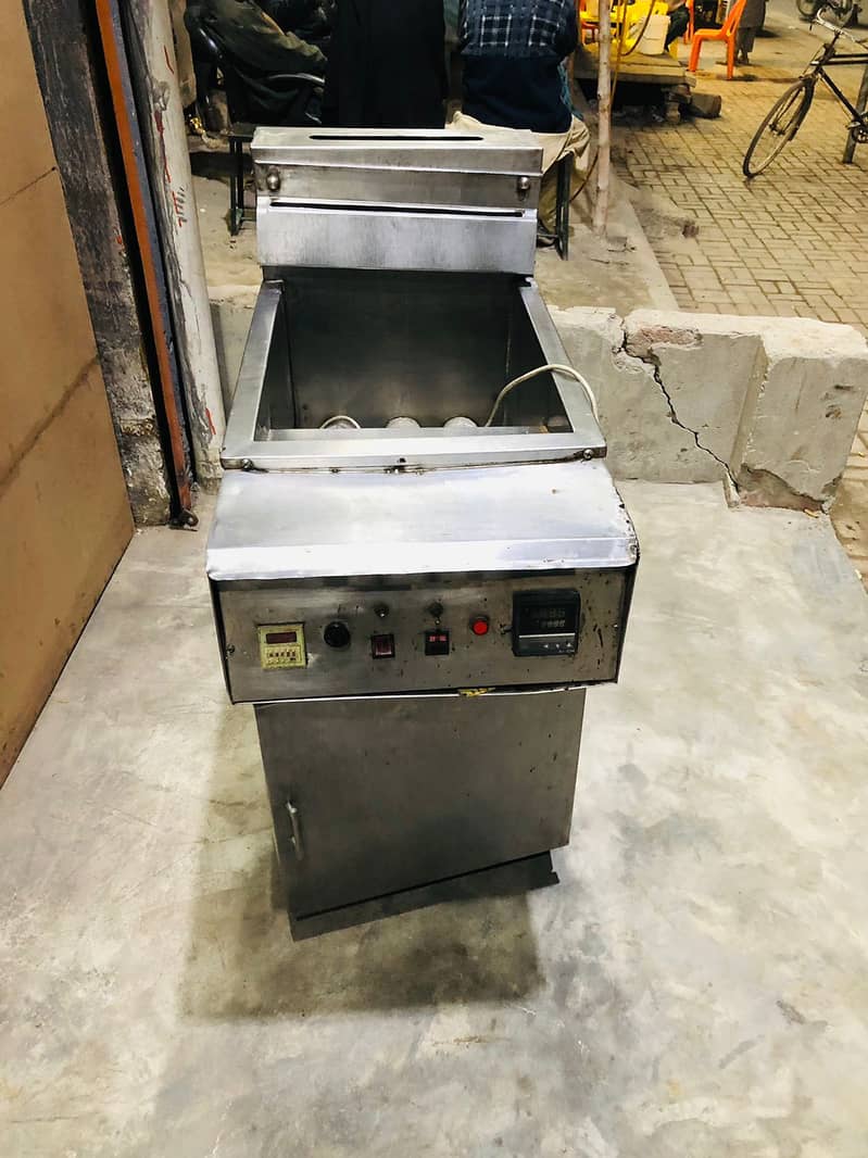 Oil Fryer for sale 3tubes in 50,000 3