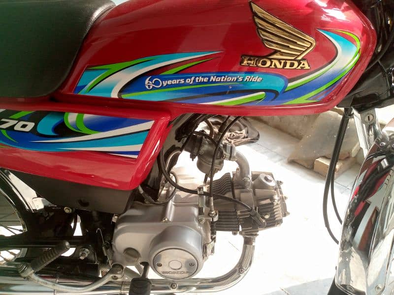 HONDA CD 70 LUSH and GENWAIN condition 2024 model . . . 0