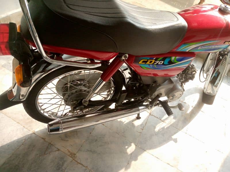 HONDA CD 70 LUSH and GENWAIN condition 2024 model . . . 3