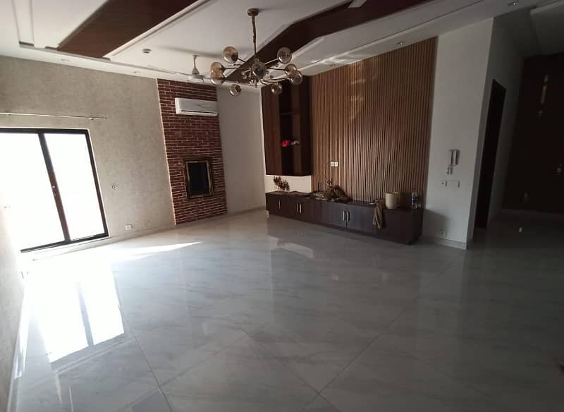 1 Kanal House For Rent In DHA Lahore Phase 6 Near DHA Raya 8