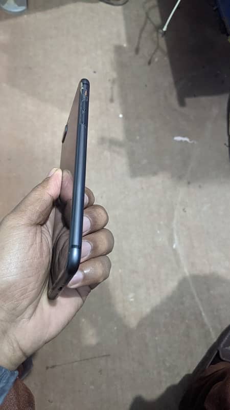 iPhone 8plus 64gb non Pta ha  79 battery healt PUBG ma 60 fps deta ga 6