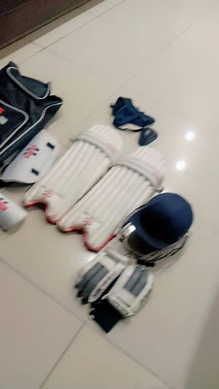 GRAY NICOLLS FULL CRICKET KIT FOR ADULTS 4