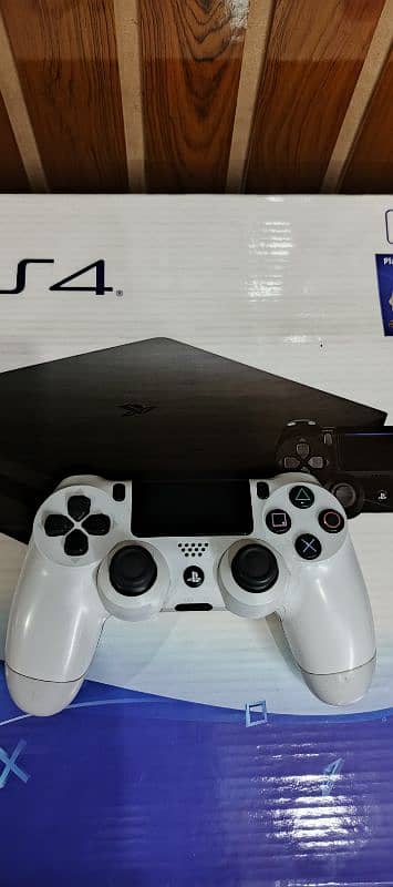 PS 4 SLIM WHITE WITH BOX AND ACCESSORIES (JAIL BREAK) 3