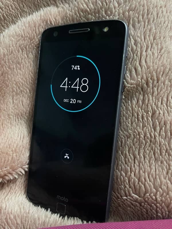 Moto Z 2GB Ram 32GB Rom PTA Apporve 0