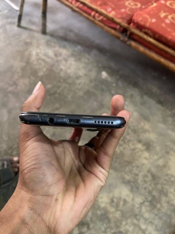 URGENT SALE. . . TECNO SPARK 7 PRO. . . . . 4