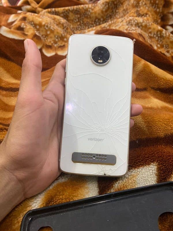 Moto Z4 4