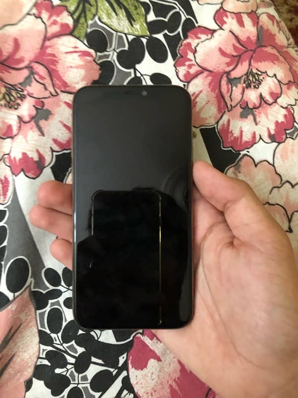 Iphone 11pro 64gb non pta urgent sale 5