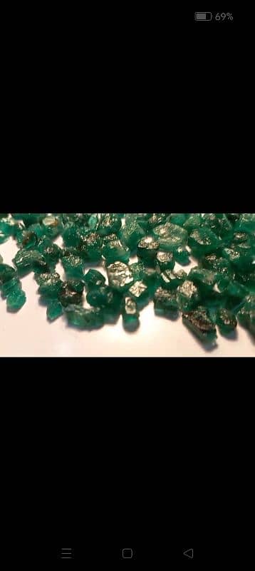 Natural Emeralds / Stone 1