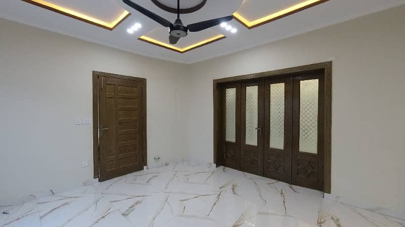 Bahria Town Phase 8 10 Marla Designer House Perfectly Constructed Outclass Location Outstanding View On Investor Rate 28