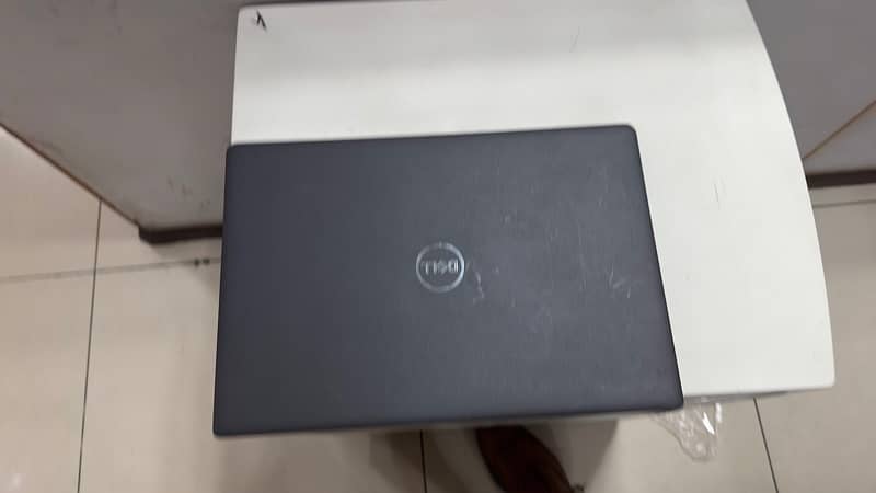 Dell latitude 3510 corei5 10gen 4