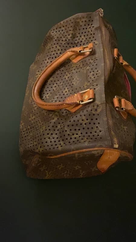 AUTHENTIC LOUIS VUITTON SPEEDY BAG 0