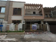 Aesthetic Prime Location House Of 7 Marla For Sale Is Available