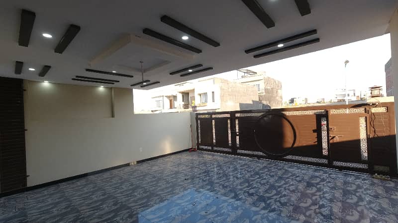 Ideally Located Prime Location House For Sale In Bahria Town Phase 8 Available 4