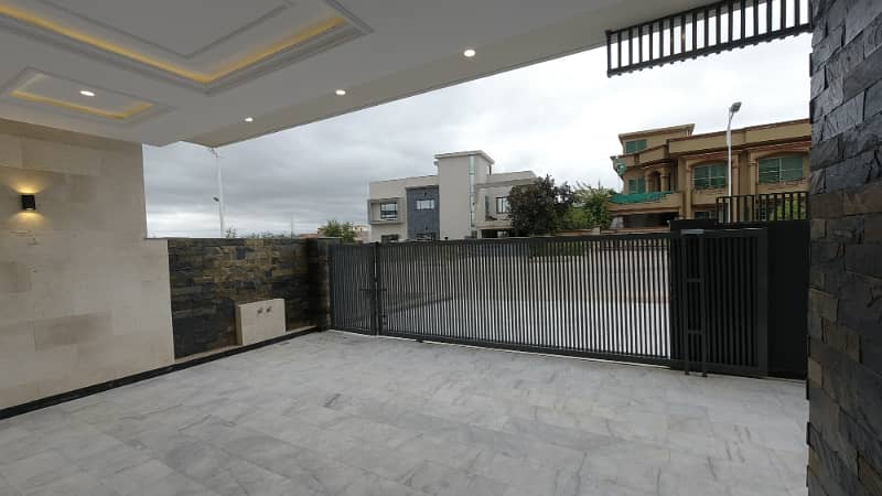 Best Options For Prime Location House Is Available For Sale In Bahria Town Phase 8 6