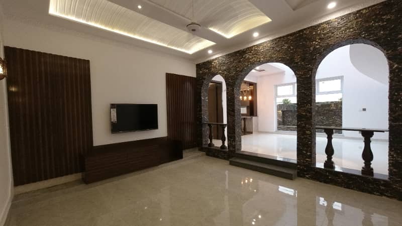 Best Options For Prime Location House Is Available For Sale In Bahria Town Phase 8 12