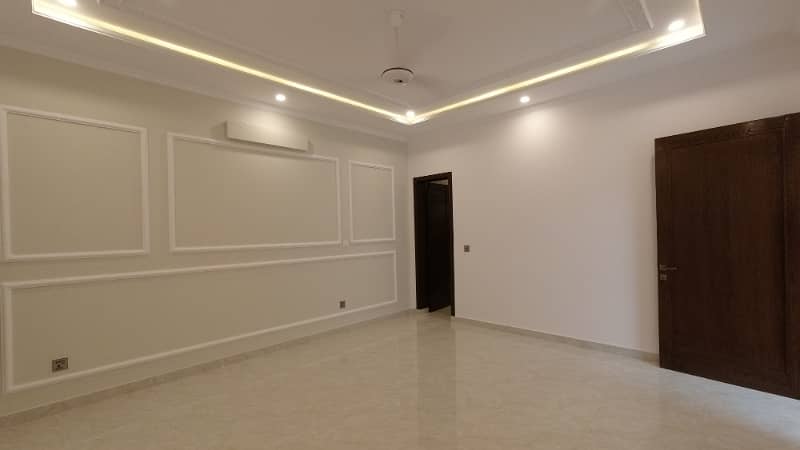 Best Options For Prime Location House Is Available For Sale In Bahria Town Phase 8 22