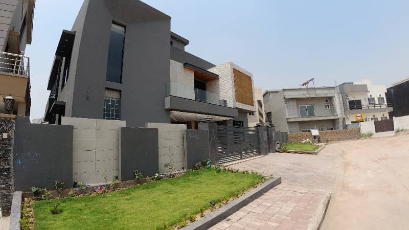 In Rawalpindi You Can Find The Perfect Prime Location House For sale 2