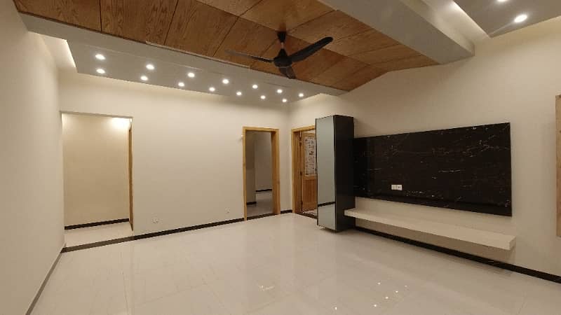 In Rawalpindi You Can Find The Perfect Prime Location House For sale 4