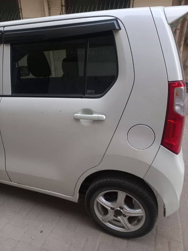 Suzuki Wagon R 2015 5