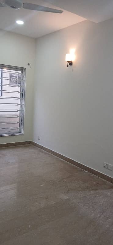 10 Marla Upper Portion With Gas Available For Rent In Sector A 7