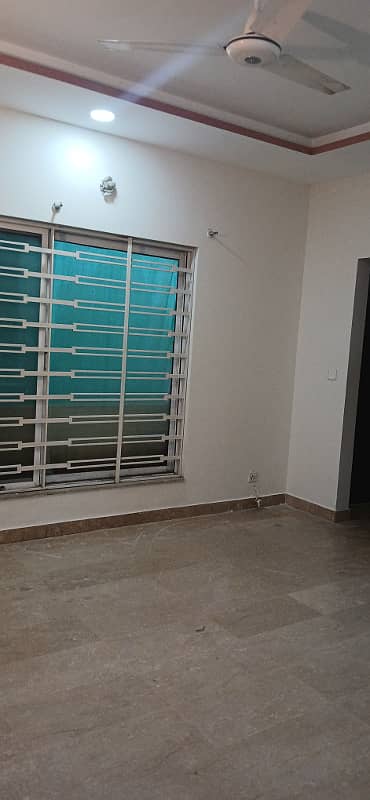 10 Marla Upper Portion With Gas Available For Rent In Sector A 8