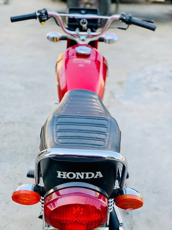 Honda CG 125 8