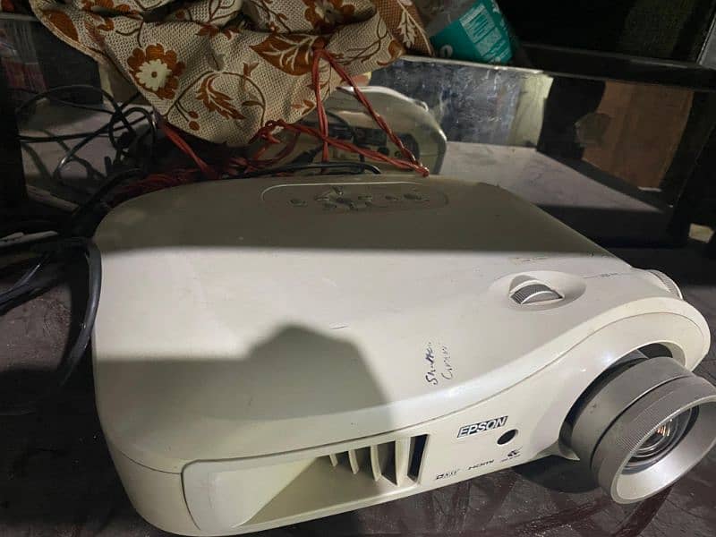 Epson Projector 3