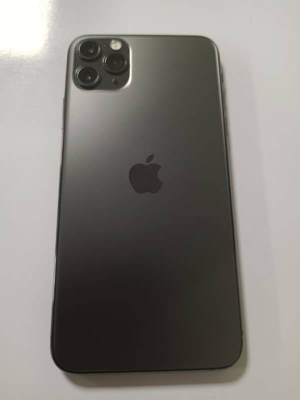 iphone 11pro max 256 GB Dual PTA Approved 100% BH Freshly Imported 3