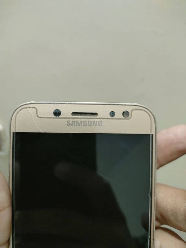 Samsung Glaxy J7 pro 2 32 memory mobile and chrger no box but no issue 3