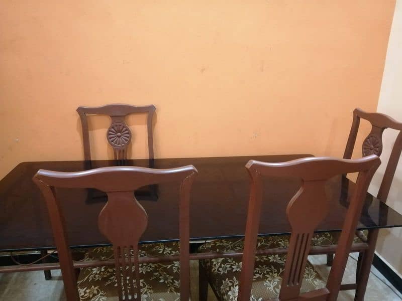 Dinning Table + 6 chairs in good condition 1