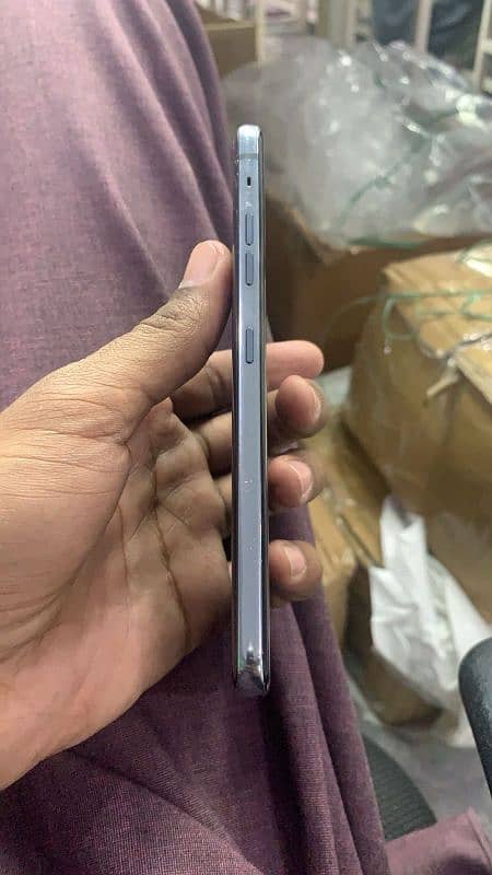 LG G8 Thinq ram 6 128 5