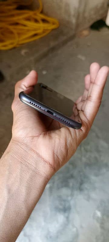 iPhone 11 non pta 3